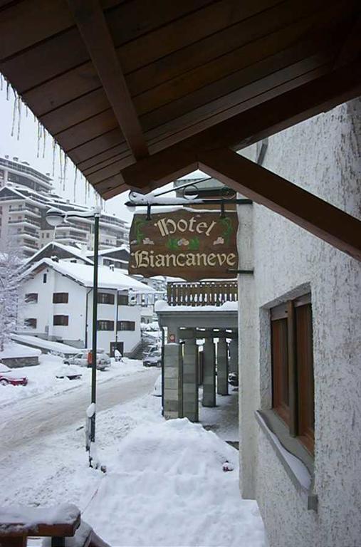 Hotel Biancaneve Sauze D'Oulx Exterior photo
